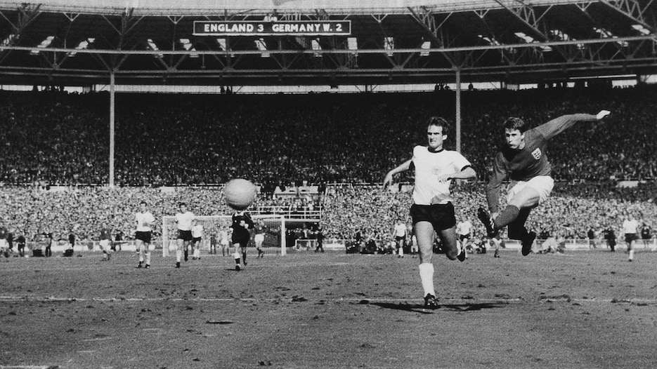 But de Geoff Hurst 120' | Angleterre - Allemagne FR | Coupe du Monde de la FIFA Angleterre 1966™