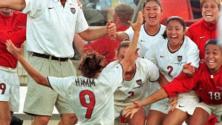 Das Tor von Mia Hamm 20' | USA - Nigeria | FIFA Frauenfussball-Weltmeisterschaft USA 1999™