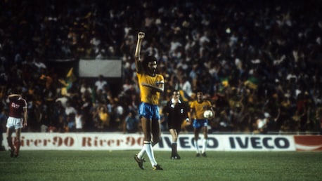 Gol de Sócrates 75' | Brasil x União Soviética | Copa do Mundo FIFA Espanha 1982™