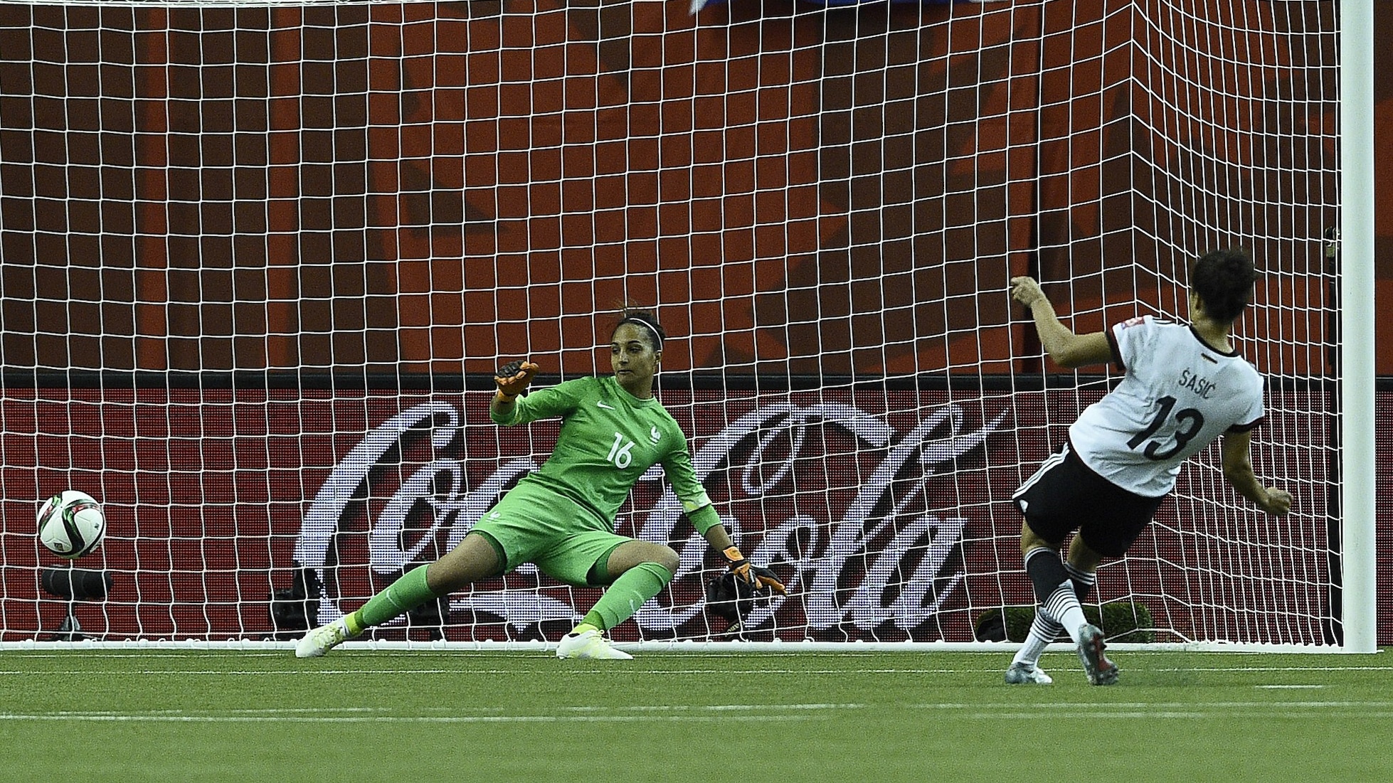 Il gol di Celia Sasic al 83' | Germania - Francia | Coppa del Mondo Femminile FIFA, Canada 2015