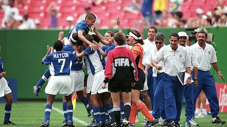 Gol de Sissi aos 20' | Alemanha - Brasil | Copa do Mundo Feminina FIFA 1999, no Estados Unidos