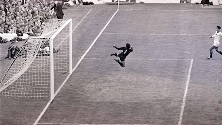 Gol de Eusébio 57' | Portugal vs RDP de Corea | Copa Mundial de la FIFA Inglaterra 1966™