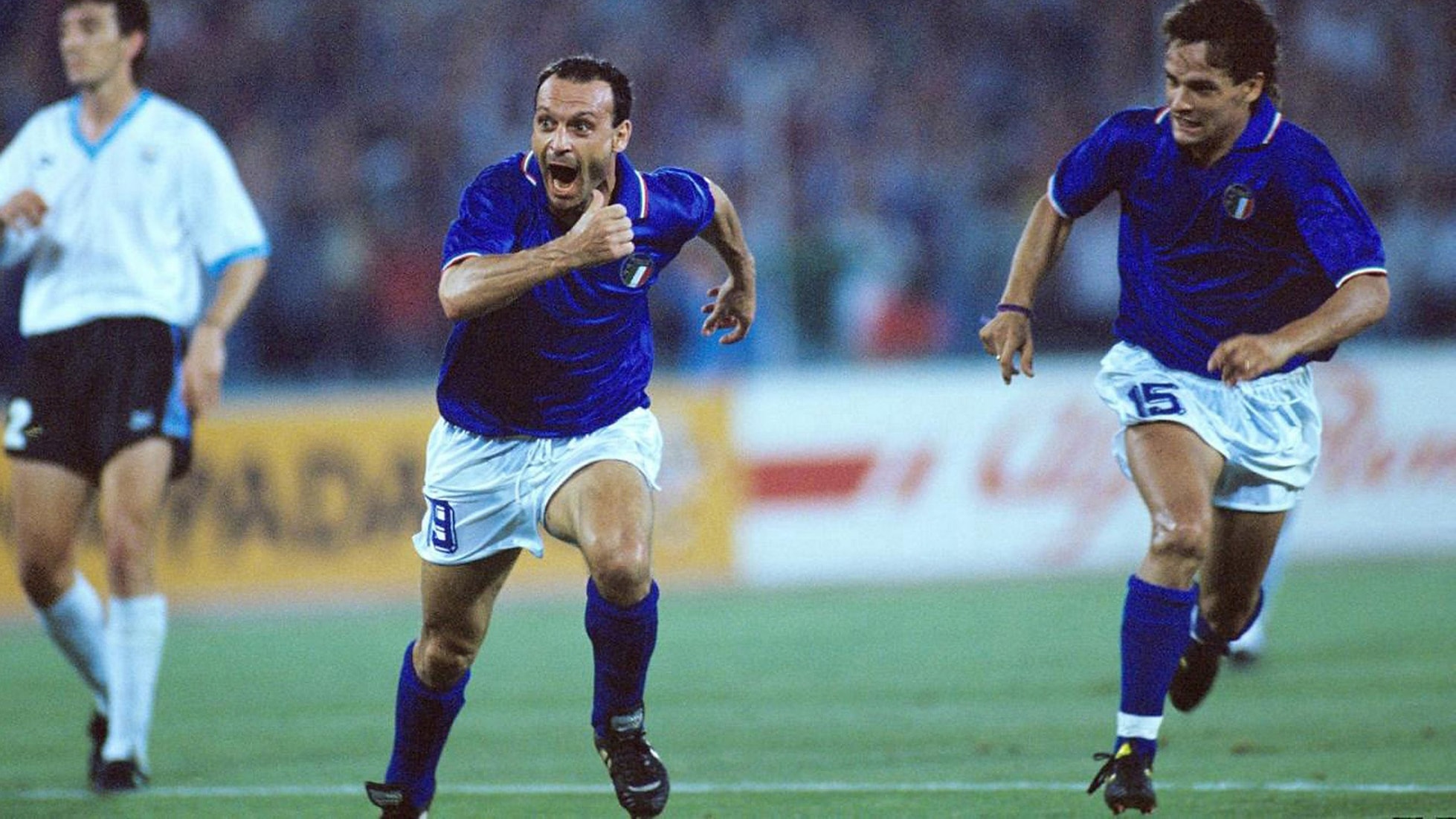 Das Tor von Salvatore Schillaci 65' | Italien - Uruguay | FIFA Fussball-Weltmeisterschaft Italien 1990™