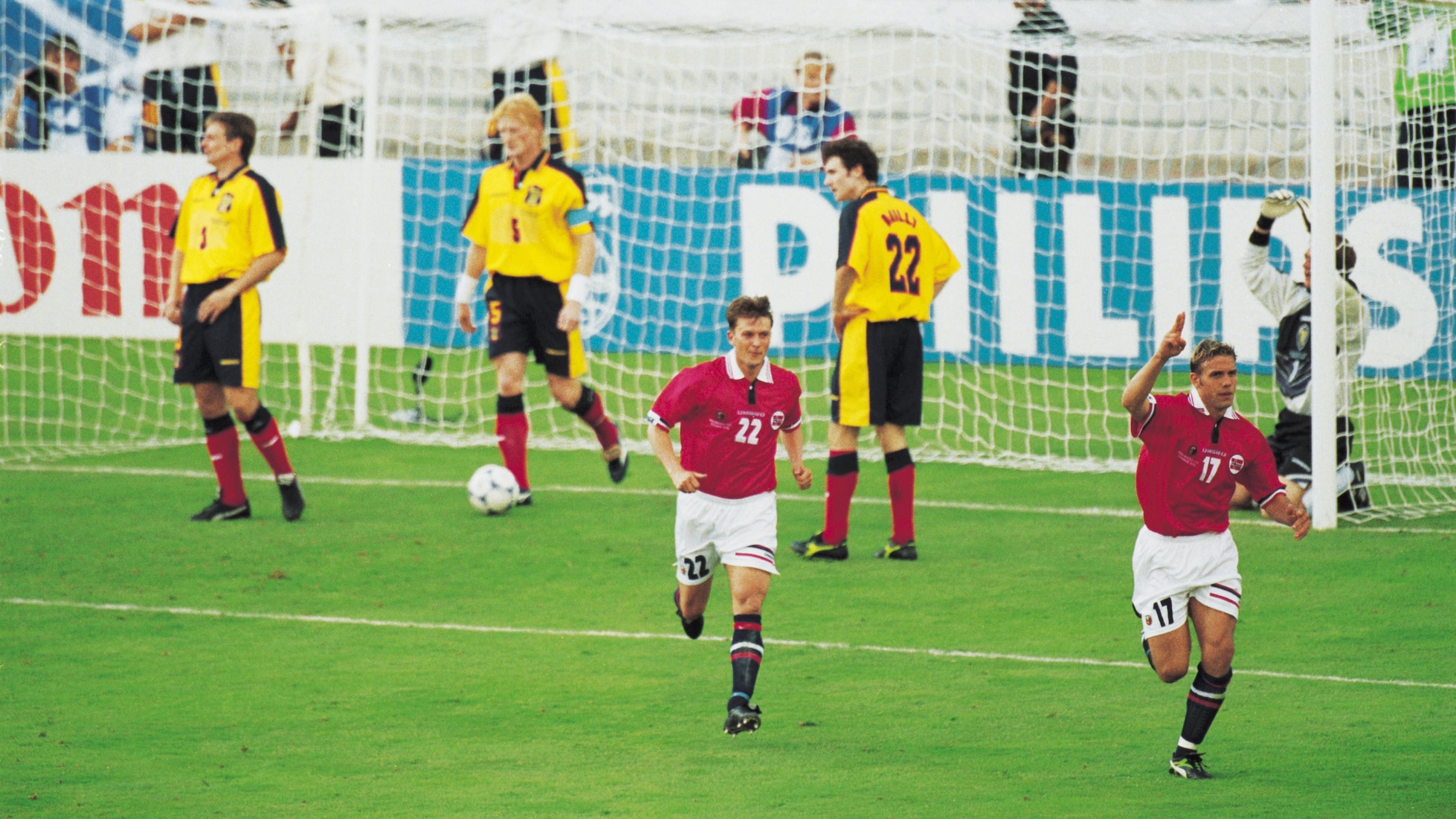 Das Tor von Håvard Flo 46' | Schottland - Norwegen | FIFA Fussball-Weltmeisterschaft Frankreich 1998™