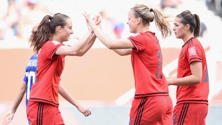 Das Tor von Sara Ilonka Däbritz 72' | Thailand - Deutschland | FIFA Frauen-Weltmeisterschaft Kanada 2015™