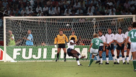 Das Tor von Andreas Brehme 60' | Bundesrepublik Deutschland - England | FIFA Fussball-Weltmeisterschaft Italien 1990™