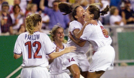 Gol de Joy Fawcett aos 66' | Estados Unidos - Alemanha | Copa do Mundo Feminina FIFA 1999, no Estados Unidos