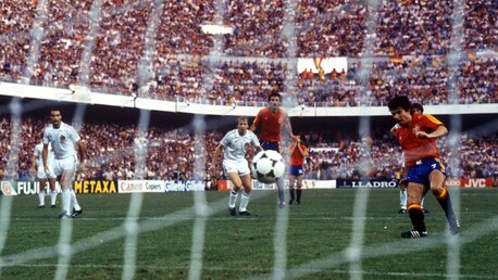 Gol de Juanito Gómez 14' | Espanha x Iugoslávia | Copa do Mundo FIFA Espanha 1982™