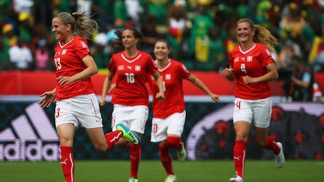 Gol de Ana Maria Crnogorcevic 23' | Suiza vs Camerún | Copa Mundial Femenina de la FIFA Canadá 2015™
