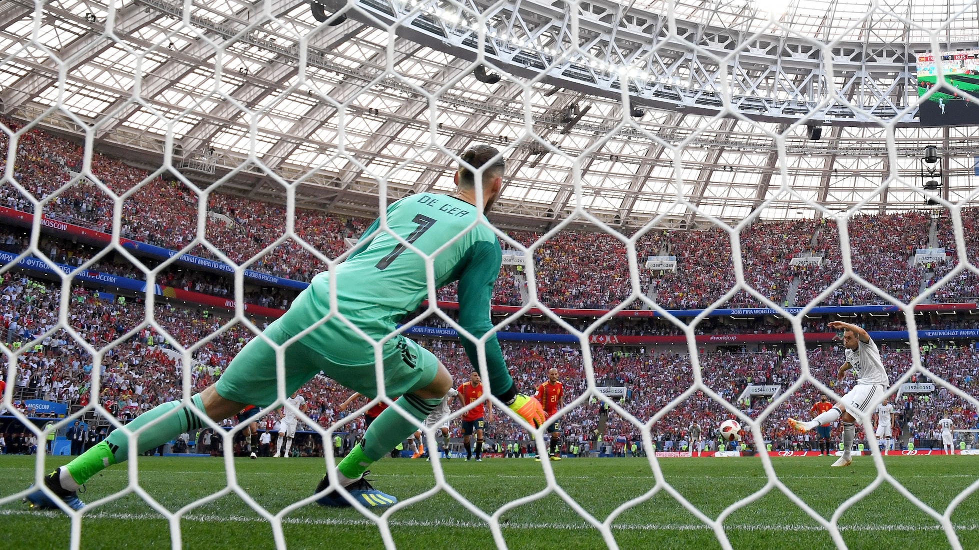 Das Tor von Artem Dzyuba 41' | Spanien - Russland | FIFA Fussball-Weltmeisterschaft Russland 2018™