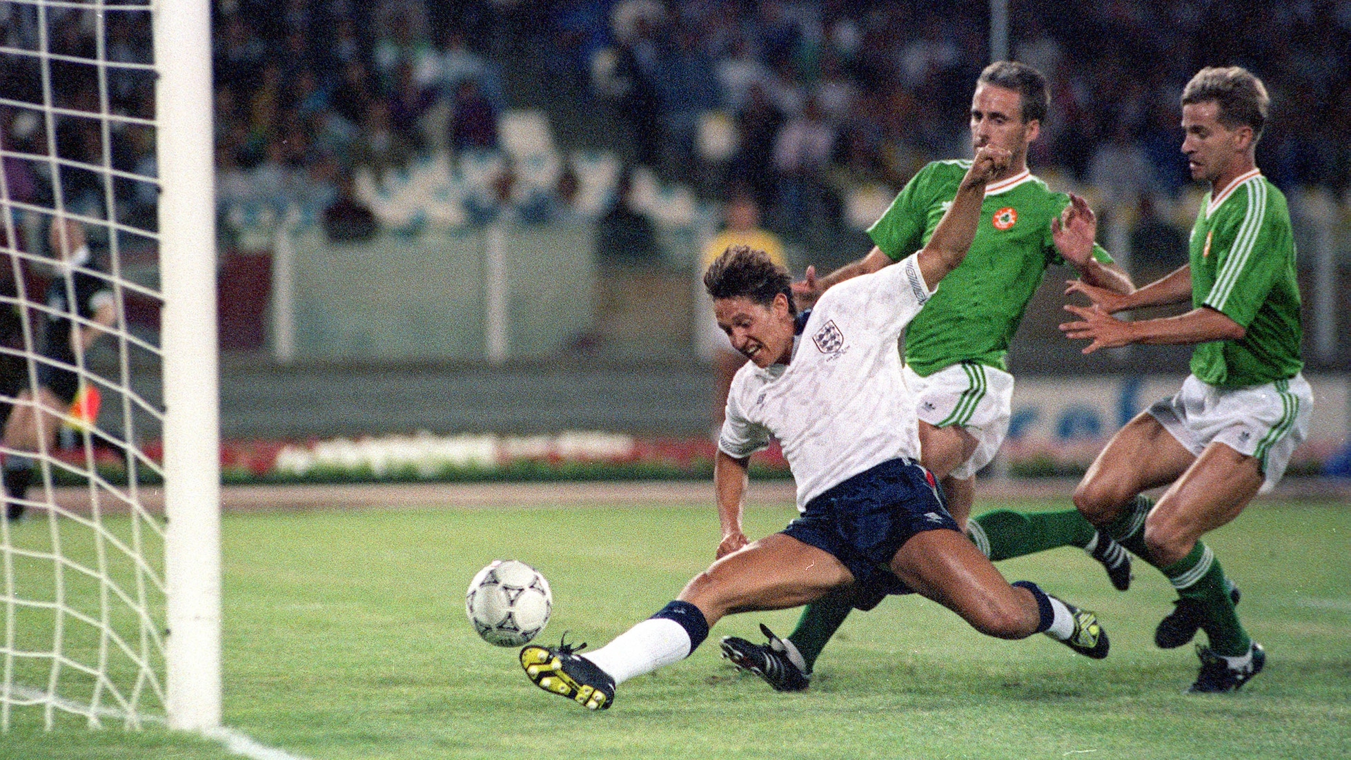 Das Tor von Gary Lineker 9' | England - Republik Irland | FIFA Fussball-Weltmeisterschaft Italien 1990™