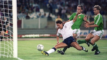 Gol de Gary Lineker 9' | Inglaterra vs República de Irlanda | Copa Mundial de la FIFA Italia 1990™