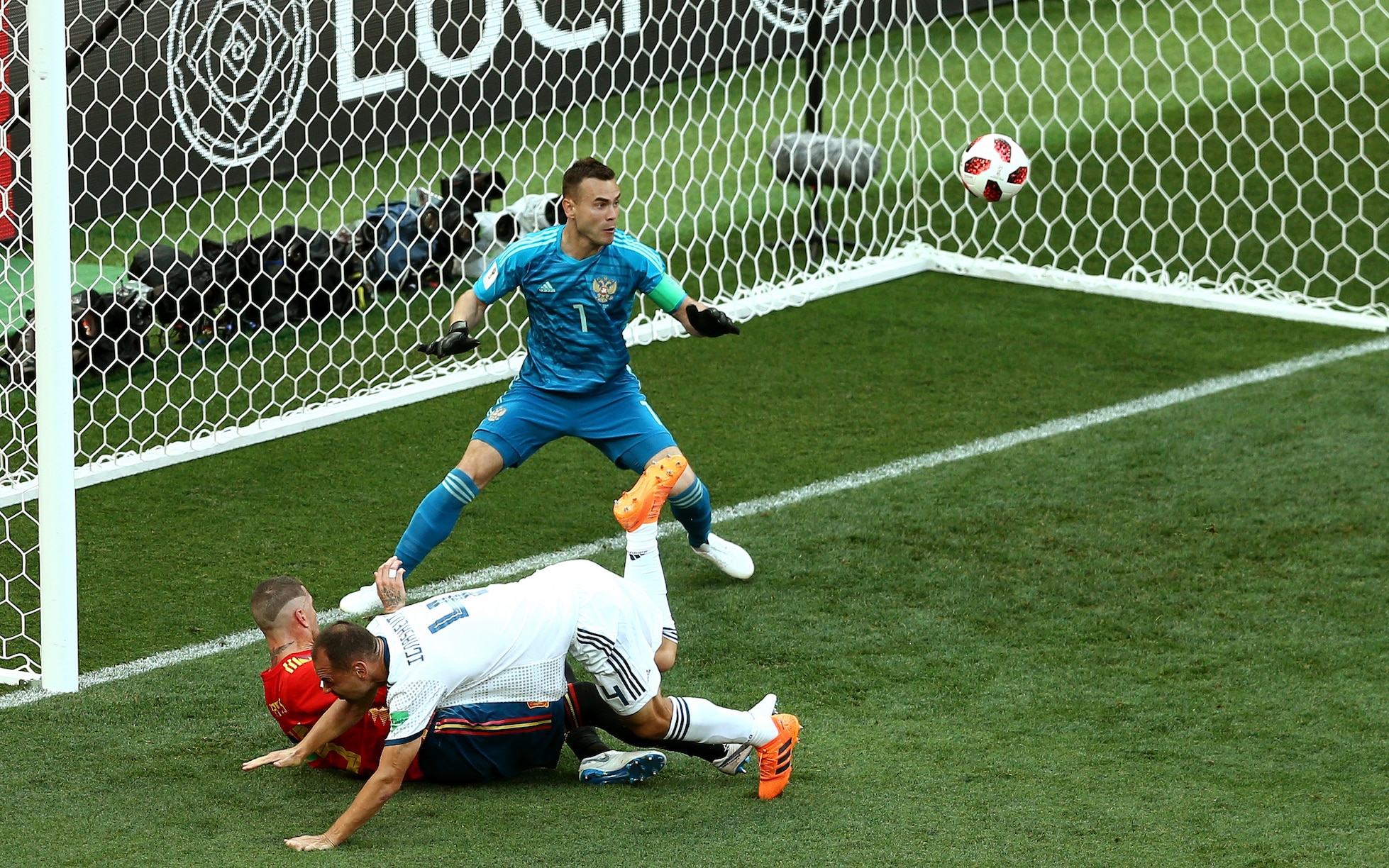 Le csc de Sergey Ignashevich (O.G.) 12' | Espagne - Russie | Coupe du Monde de la FIFA, Russie 2018™