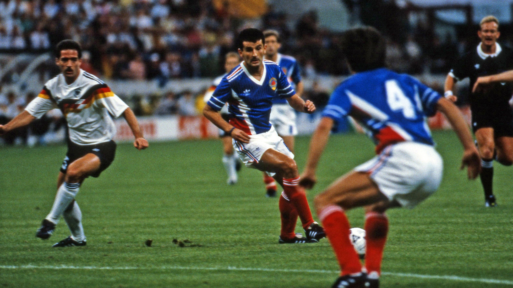 Le but de Davor Jozić 55' | République Fédérale d'Allemagne - Yougoslavie | Coupe du Monde de la FIFA, Italie 1990™