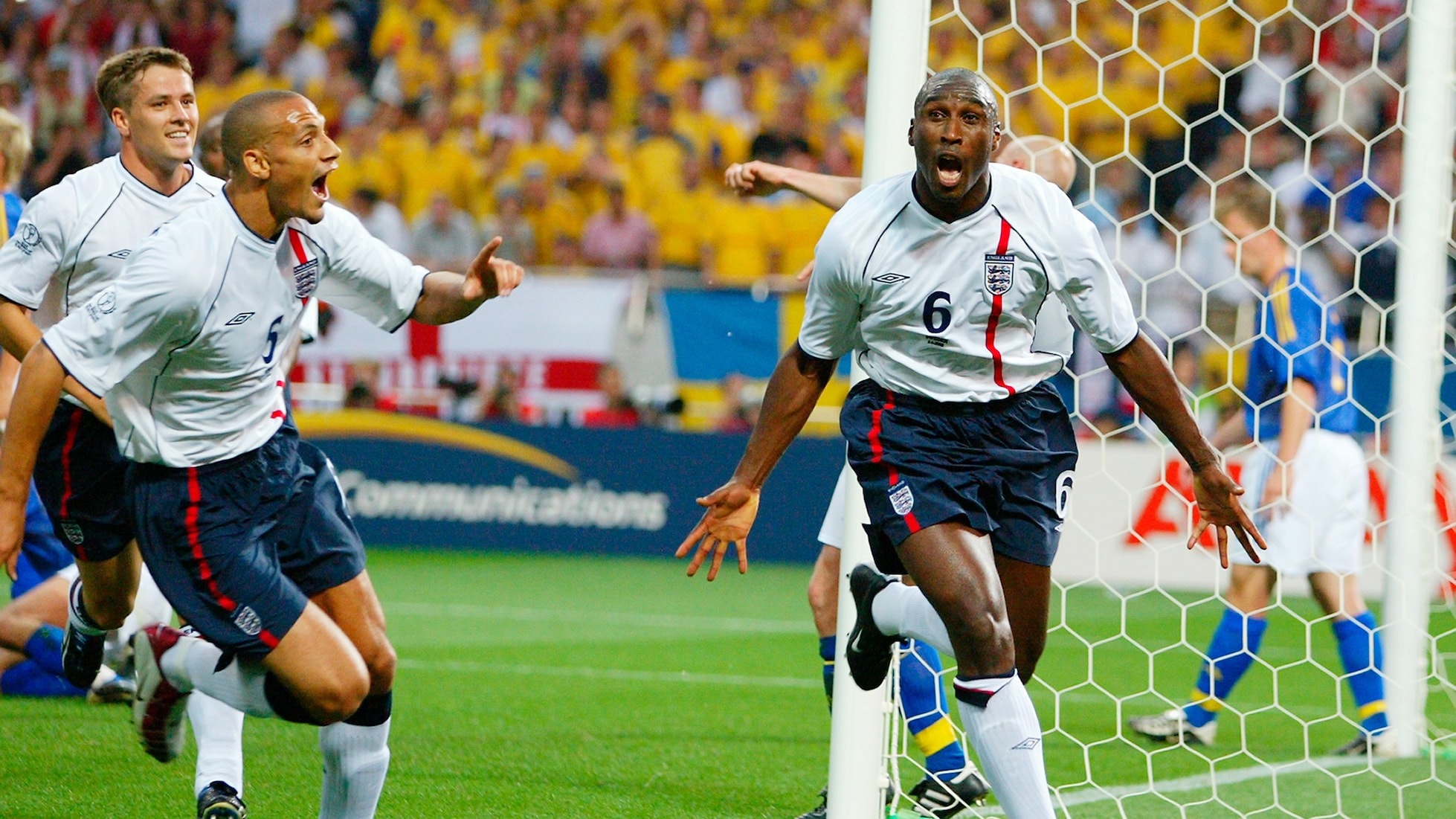 Das Tor von Sol Campbell 24' | England - Schweden | FIFA Fussball-Weltmeisterschaft Korea/Japan 2002™