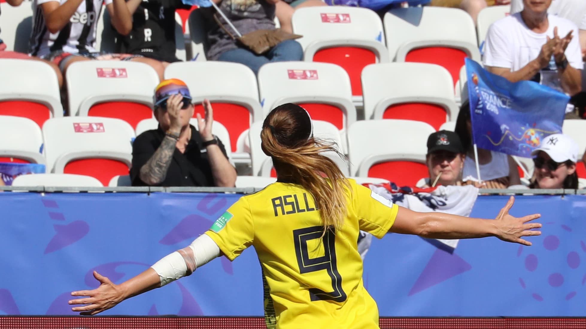 Le but de Kosovare Asllani 10' | Angleterre - Suède | Coupe du Monde Féminine de la FIFA, France 2019™