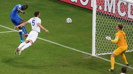 Le but de Mario Balotelli 49' | Angleterre - Italie | Coupe du Monde de la FIFA, Brésil 2014™