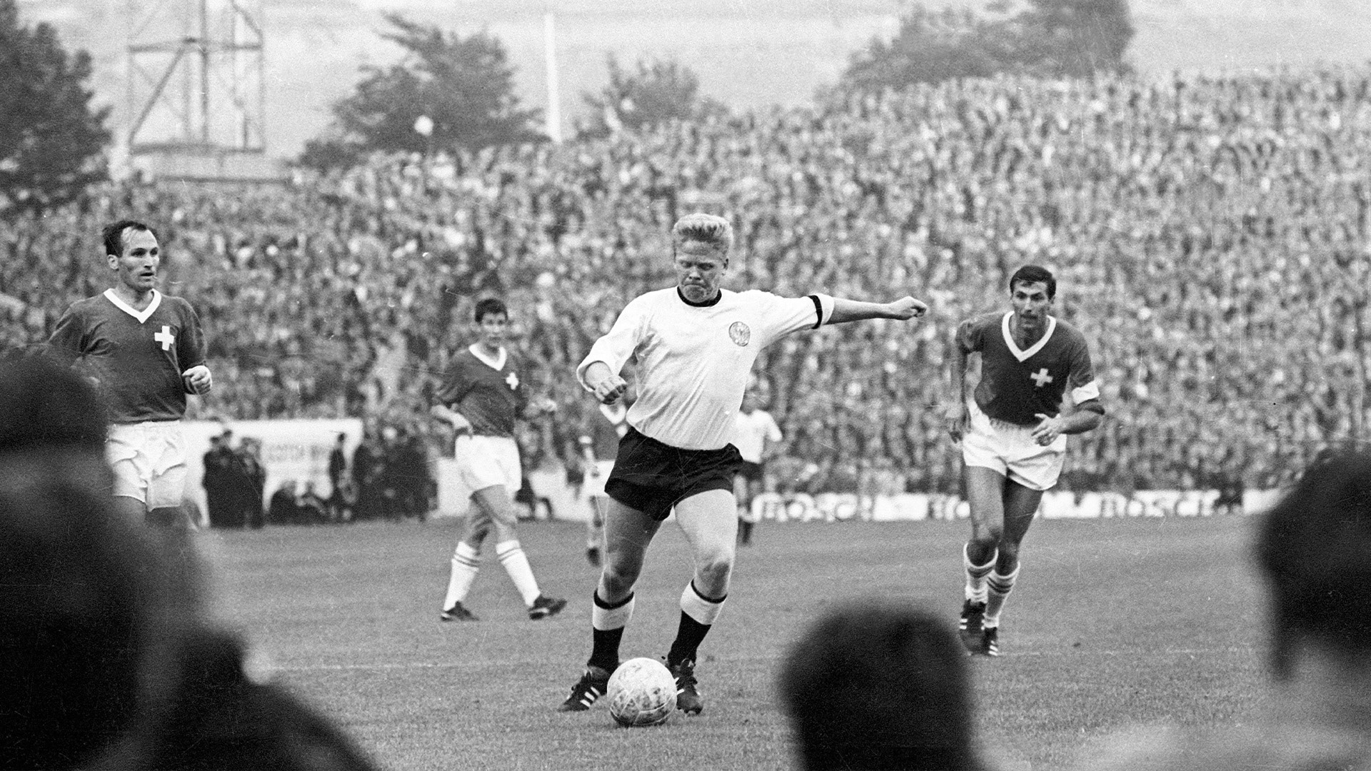 But de Helmut Haller 21' | Allemagne FR - Suisse | Coupe du Monde de la FIFA, Angleterre 1966™