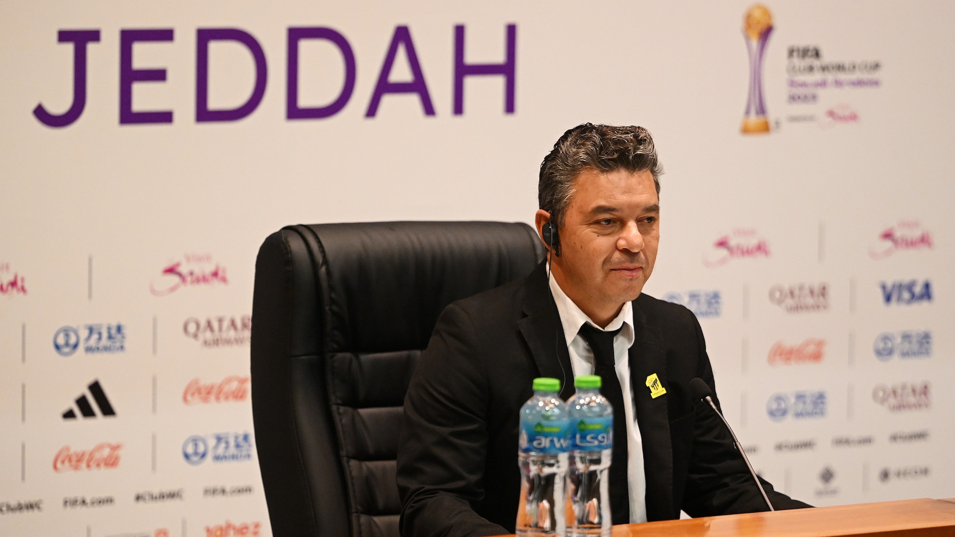 Gallardo se regozija com o prazer em campo