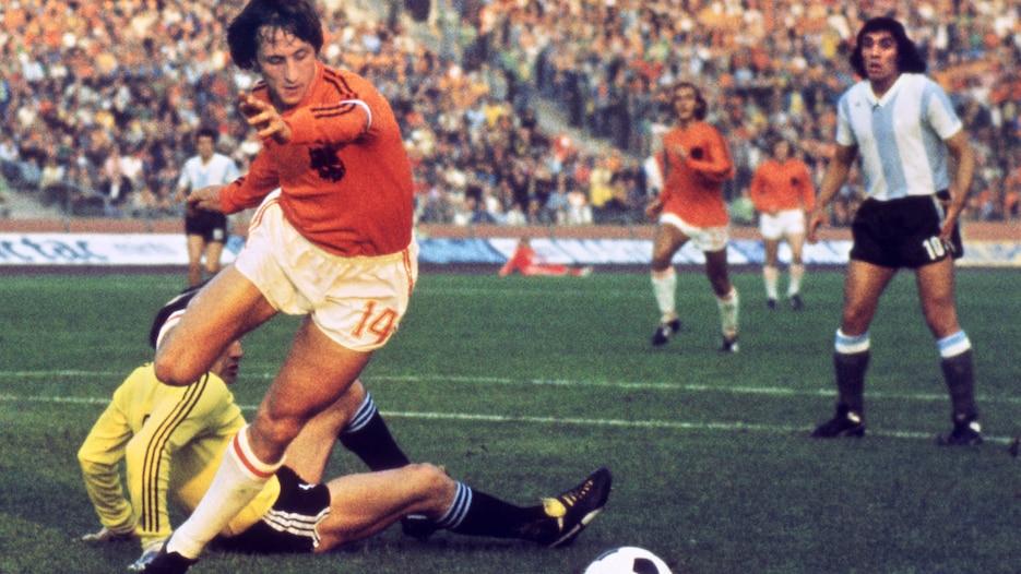 Johan Cruyff Goal 11' | Netherlands vs Argentina | 1974 FIFA World Cup Germany™