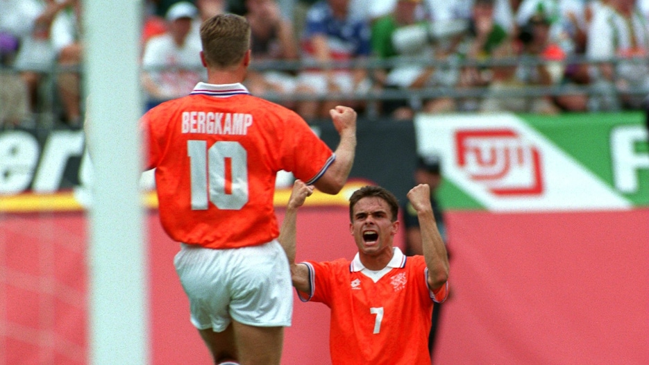 Das Tor von Dennis Bergkamp 11' | Niederlande - Republik Irland | FIFA Fussball-Weltmeisterschaft USA 1994™