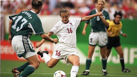 Il gol di Tiffeny Milbrett al 16' | USA - Germania | Coppa del Mondo Femminile FIFA, USA 1999