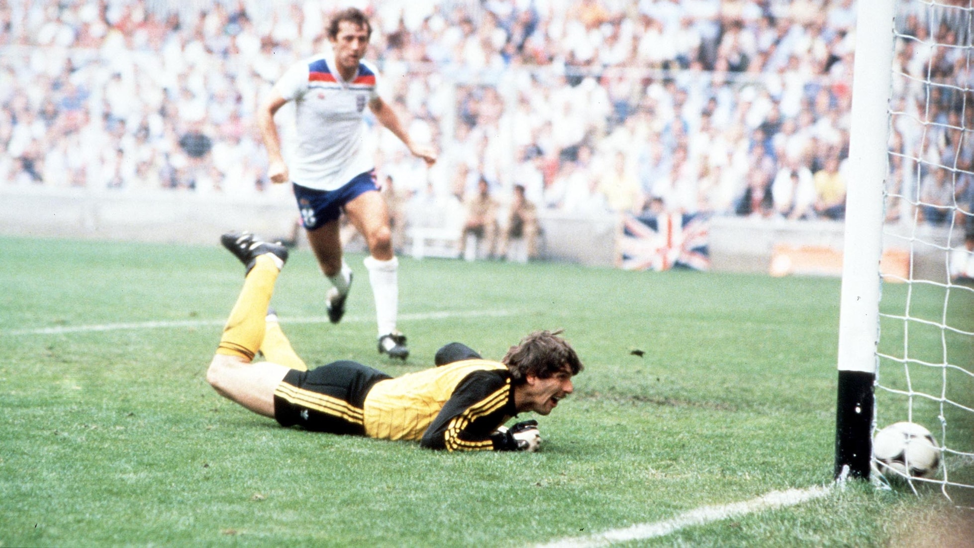 Autogol di Jozef Barmoš 66' | Inghilterra vs Cecoslovacchia | Coppa del Mondo FIFA Spagna 1982™