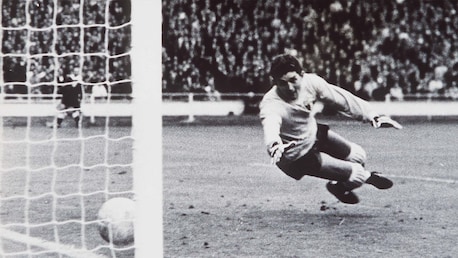 Tor von Gerard Hausser 62' | Frankreich - Mexiko | FIFA Fussball-Weltmeisterschaft England 1966™